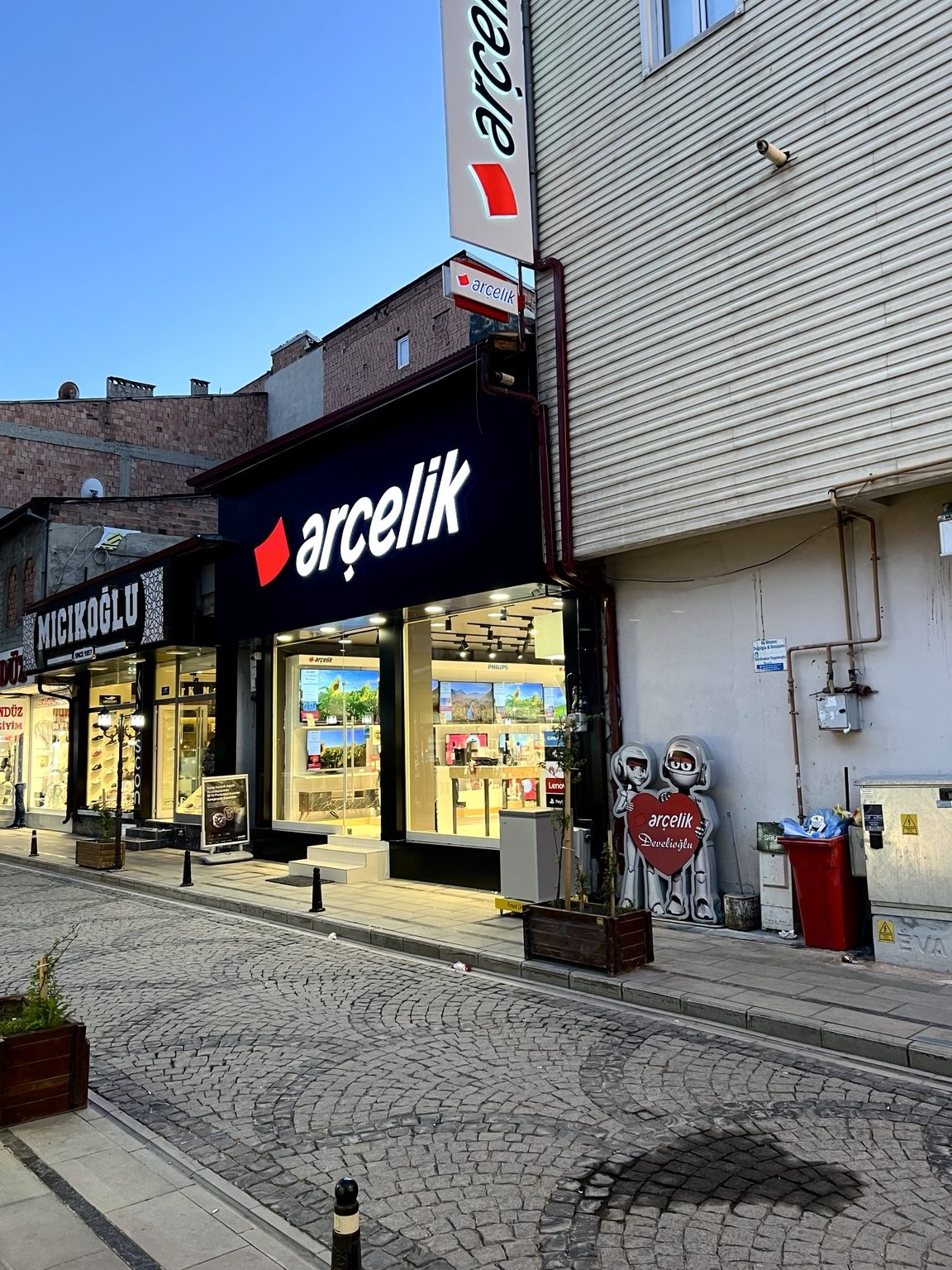 Develioğlu Arçelik Bayburt şubesi dış cephe